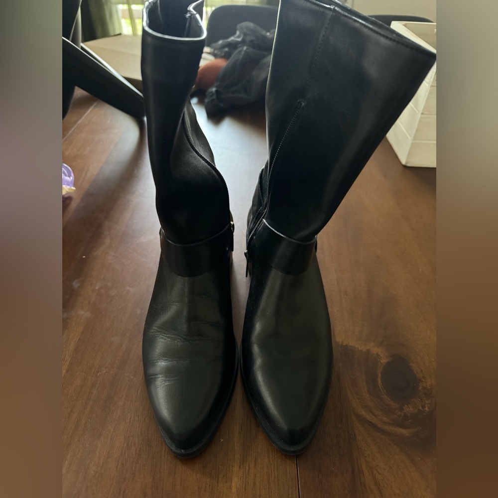 Aquatalia boots